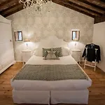 Accademia Al Colle Apartment *
